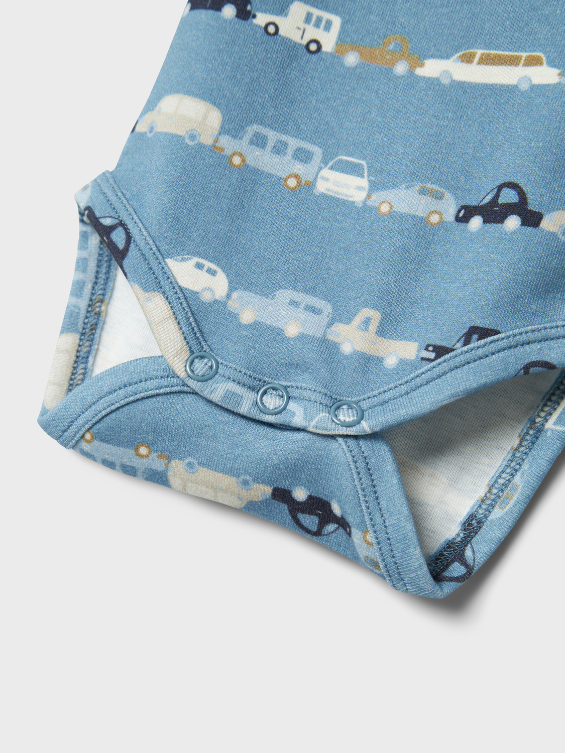 model_shot-front_full